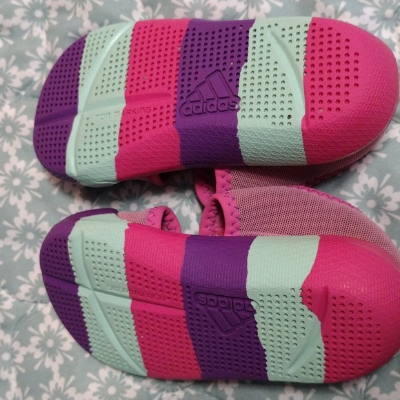 Adidas Toddler Sandals 6.5 - Picture 3 of 4